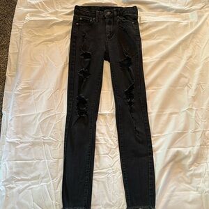 Aeropostale HIGH RISE (00) BLACK RIPPED JEANS